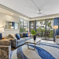 Walk to Beach | Pools, Pickleball, Kihei