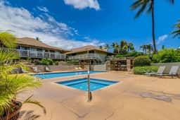 Kihei Escape | Walk to Beach, Pool & Hot Tub