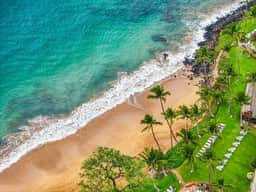 Beachside Kihei Stay | Pool + Walk to Dining