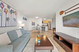 Maui Escape | Close to Beach, Dining & Shops - Image 5