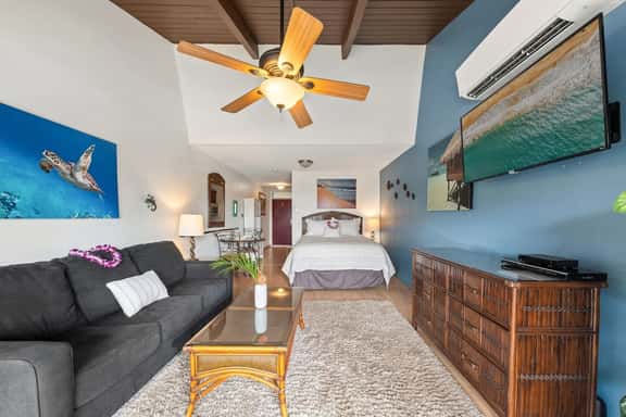 Ocean View Escape | Lanai, Pool & Maui Sunsets - Image 1