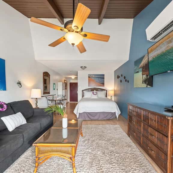 Ocean View Escape | Lanai, Pool & Maui Sunsets - Image 1