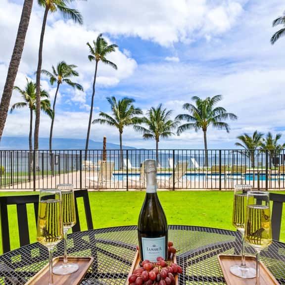 Maui Oceanfront Condo Steps to the Sea - Image 1