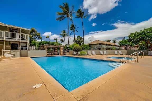 Kihei Escape | Walk to Beach, Pool & Hot Tub