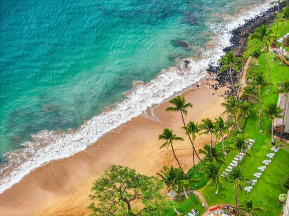 Beachside Kihei Stay | Pool + Walk to Dining