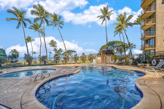Maui Escape | Close to Beach, Dining & Shops - Image 4